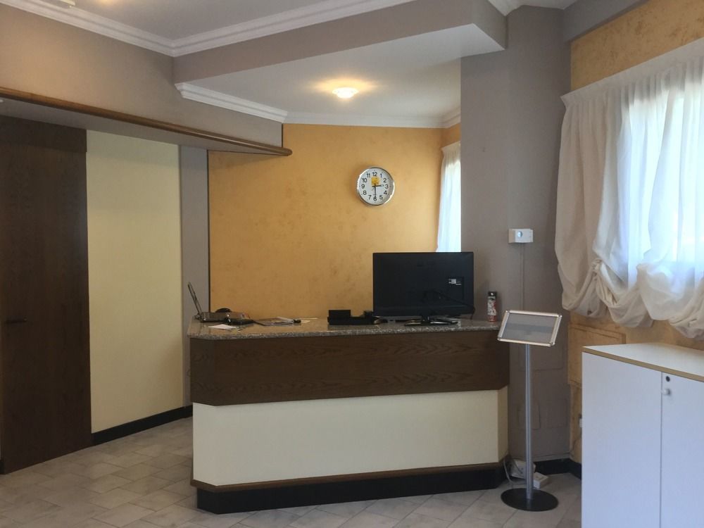 Hotel Marco Polo Self Check-In โบโลญญา ภายนอก รูปภาพ