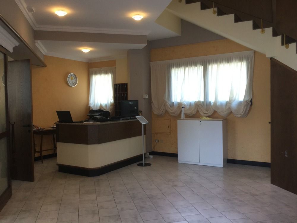 Hotel Marco Polo Self Check-In โบโลญญา ภายนอก รูปภาพ