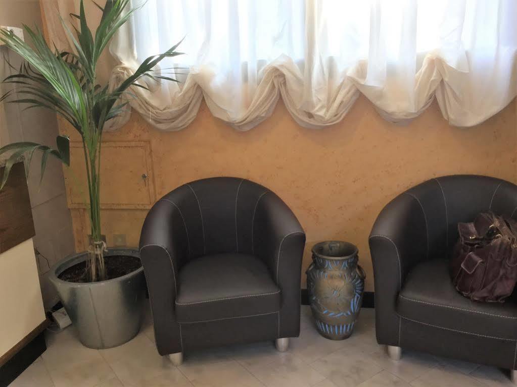 Hotel Marco Polo Self Check-In โบโลญญา ภายนอก รูปภาพ