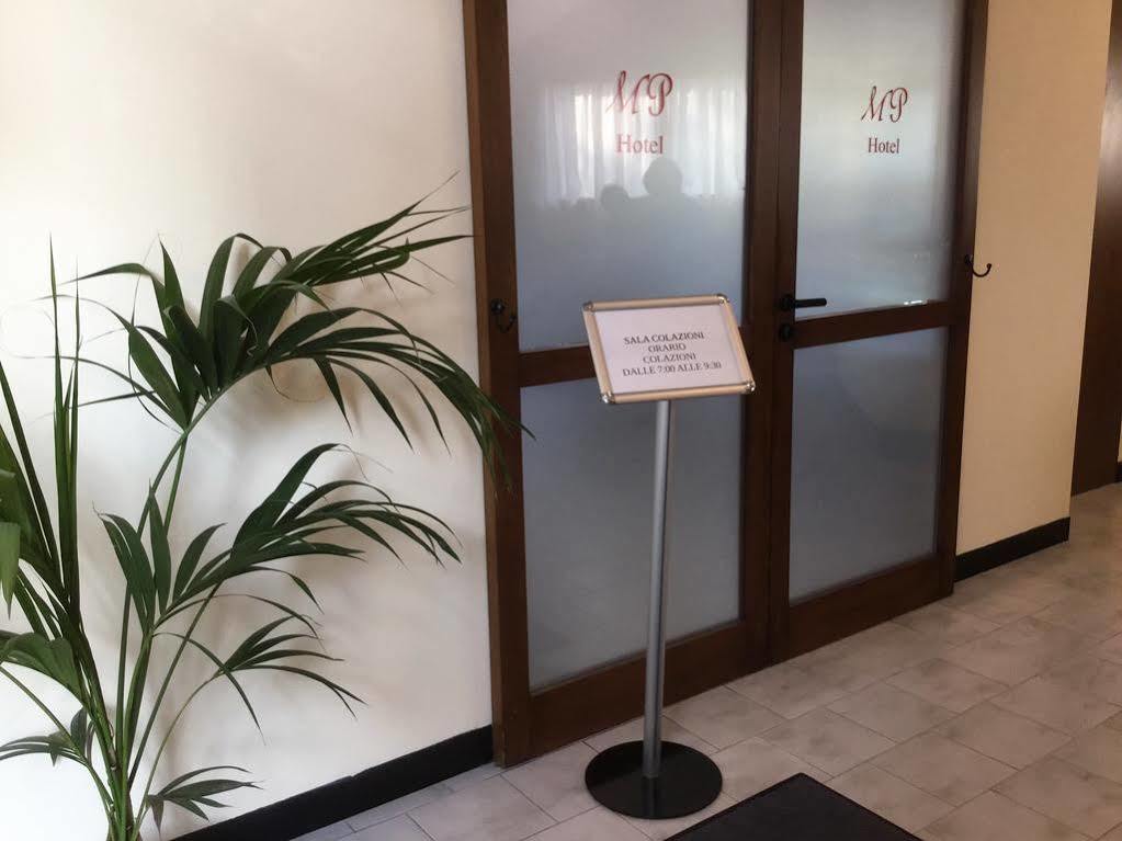 Hotel Marco Polo Self Check-In โบโลญญา ภายนอก รูปภาพ
