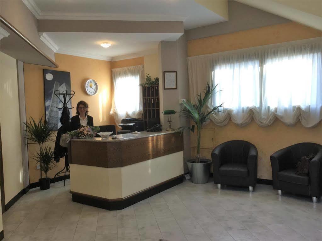 Hotel Marco Polo Self Check-In โบโลญญา ภายนอก รูปภาพ