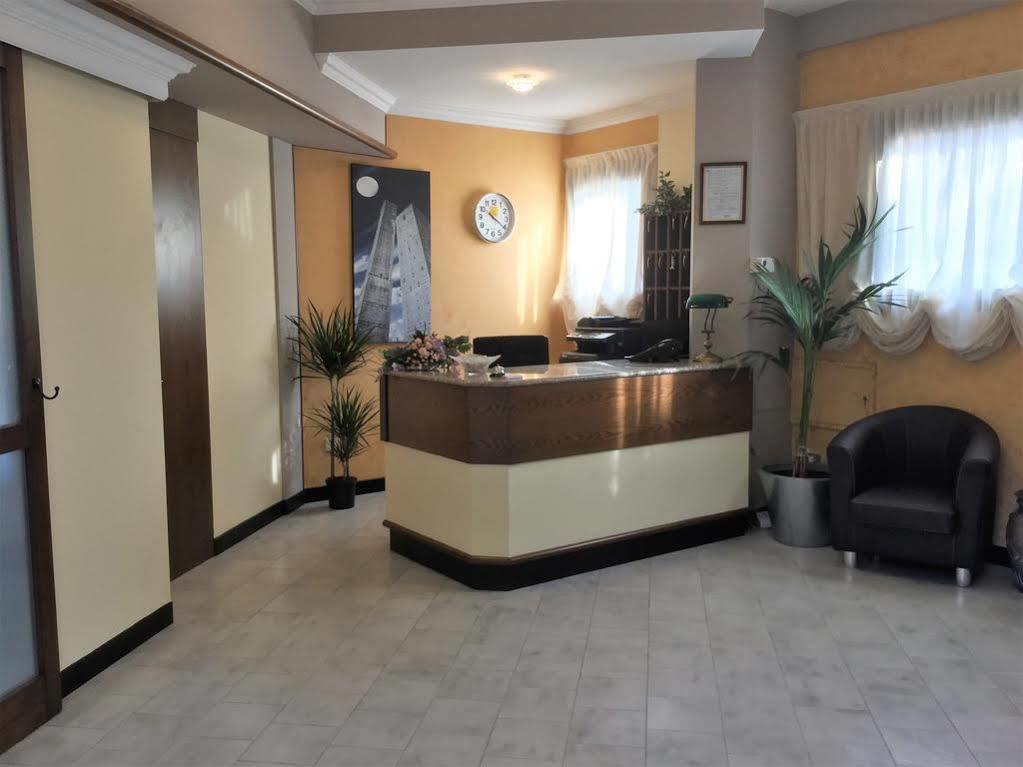 Hotel Marco Polo Self Check-In โบโลญญา ภายนอก รูปภาพ